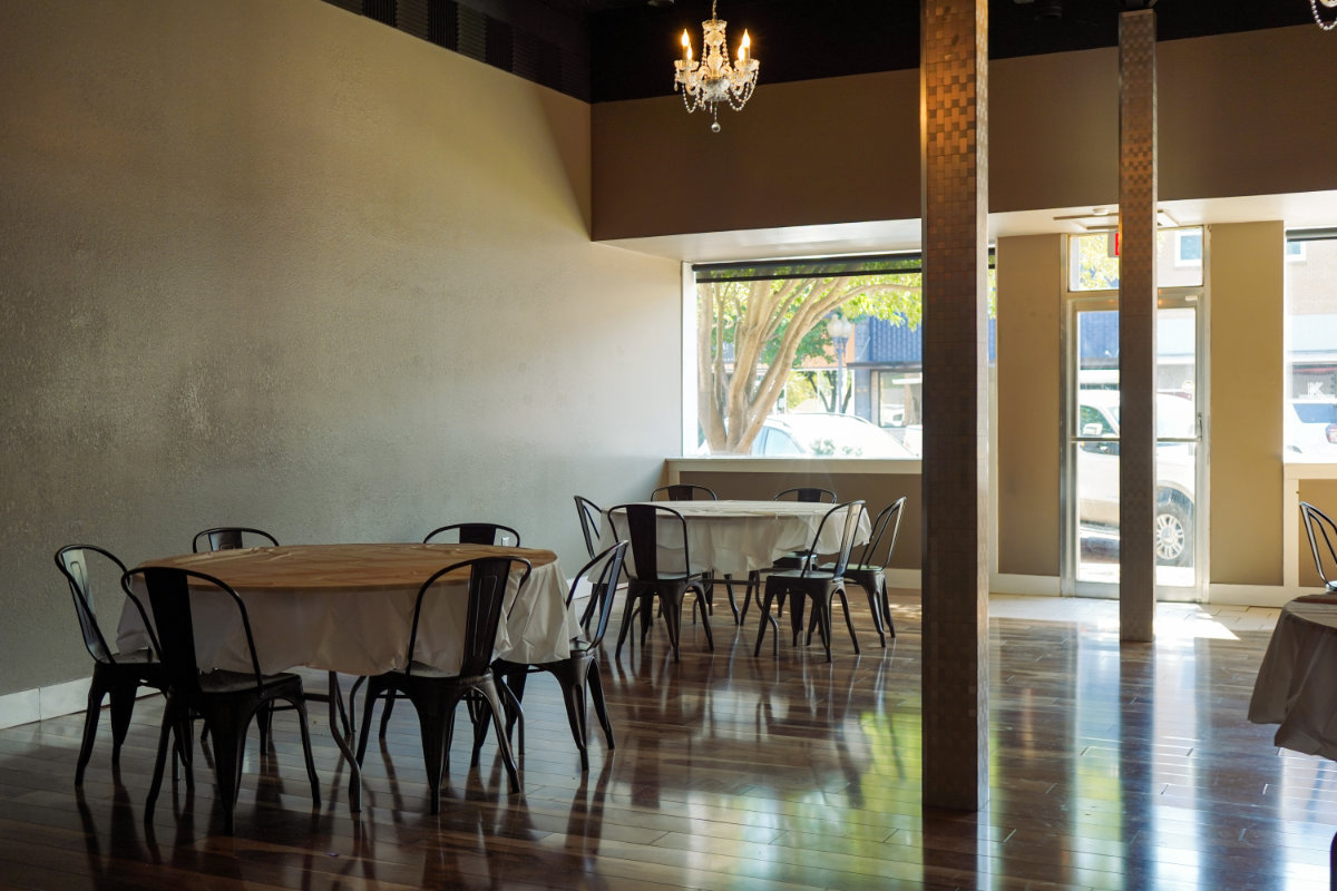 Chet's Place interior